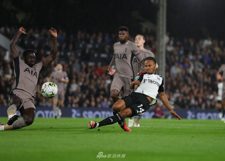 斯再次递交 斯再次递交